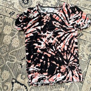 LuLaRoe Olive Tee